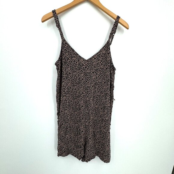 2/$18 SALE! American Eagle Cheetah Romper Womens S‎ Flowy Spaghetti Strap Shorts - Picture 6 of 7